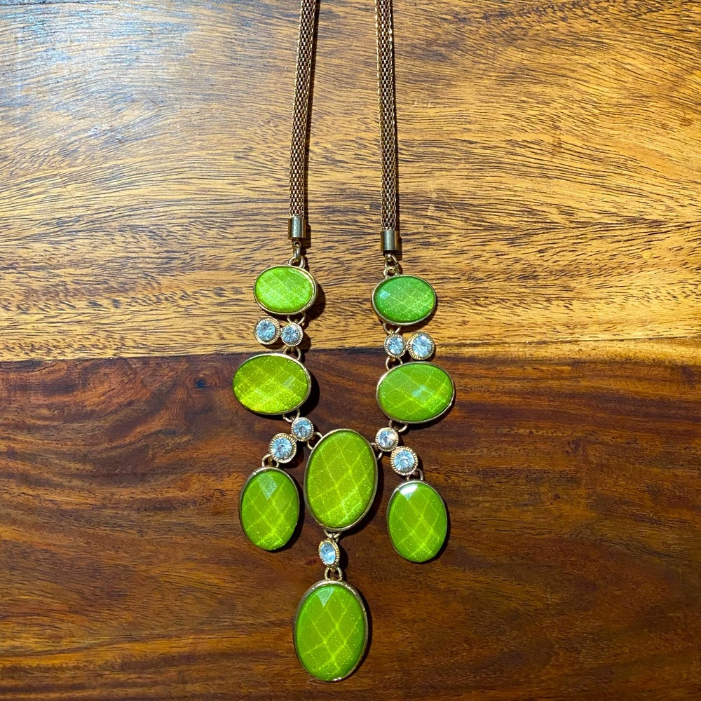 Statement necklace